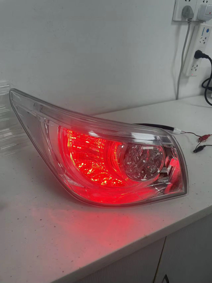 MyVQParts Infiniti Q50 Chrome Housing Clear Taillights (2014–2017)